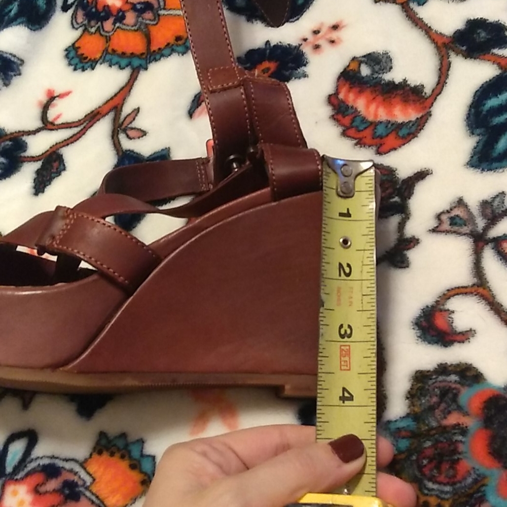 Platform Wedge Sandals - Picture 7 of 7